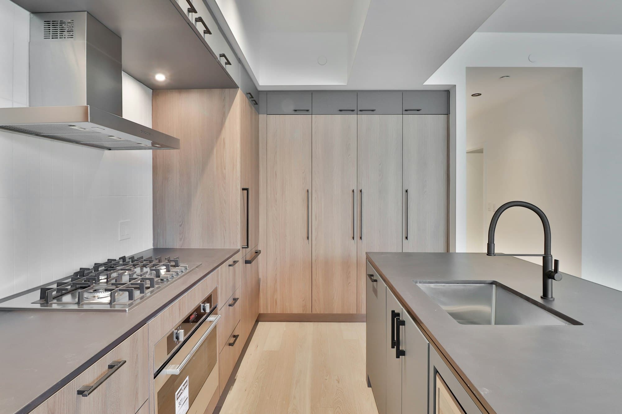 A calm, minimal kitchen designed and fitted by Creative Spaces